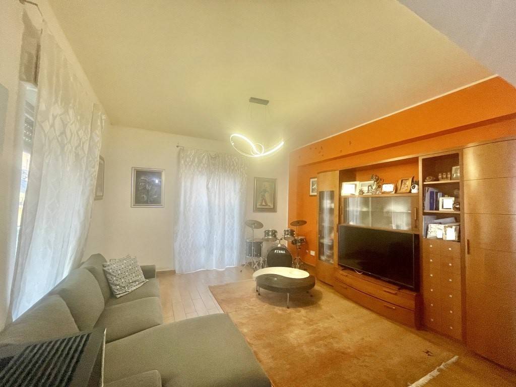 appartamento in vendita a Reggio di Calabria in zona Modena