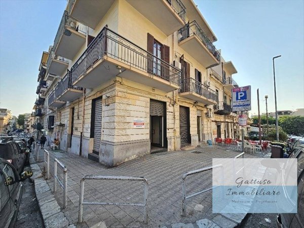 negozio in vendita a Reggio di Calabria in zona Centro Storico