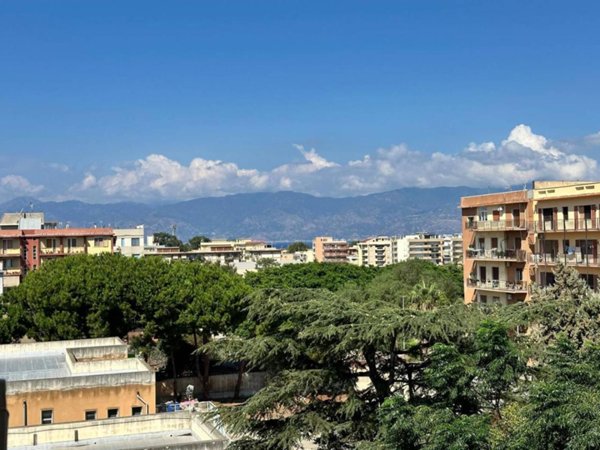 appartamento in vendita a Reggio di Calabria in zona Stadio