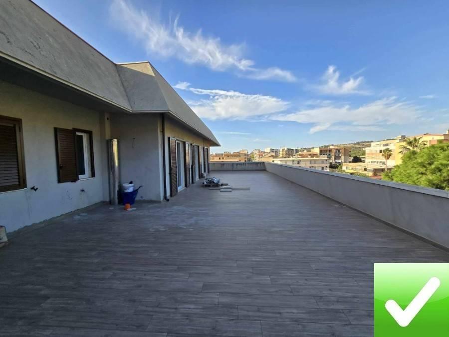 appartamento in vendita a Reggio di Calabria in zona Gallico Marina