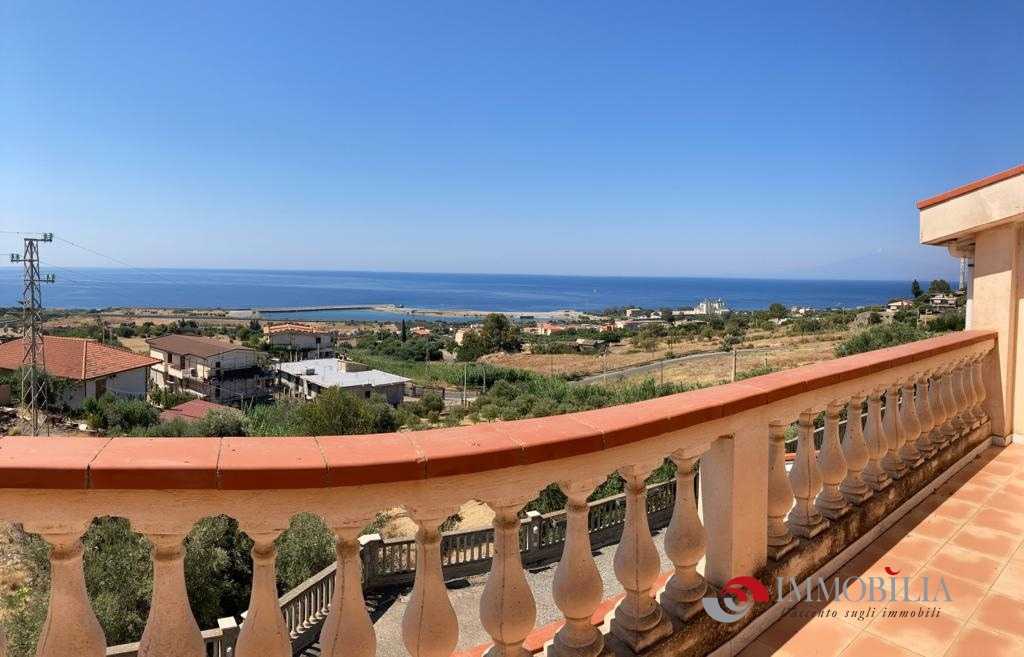 casa indipendente in vendita a Reggio di Calabria