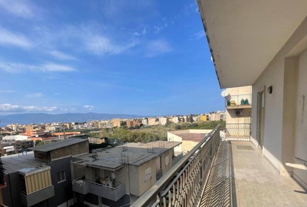 appartamento in vendita a Reggio di Calabria in zona Armo