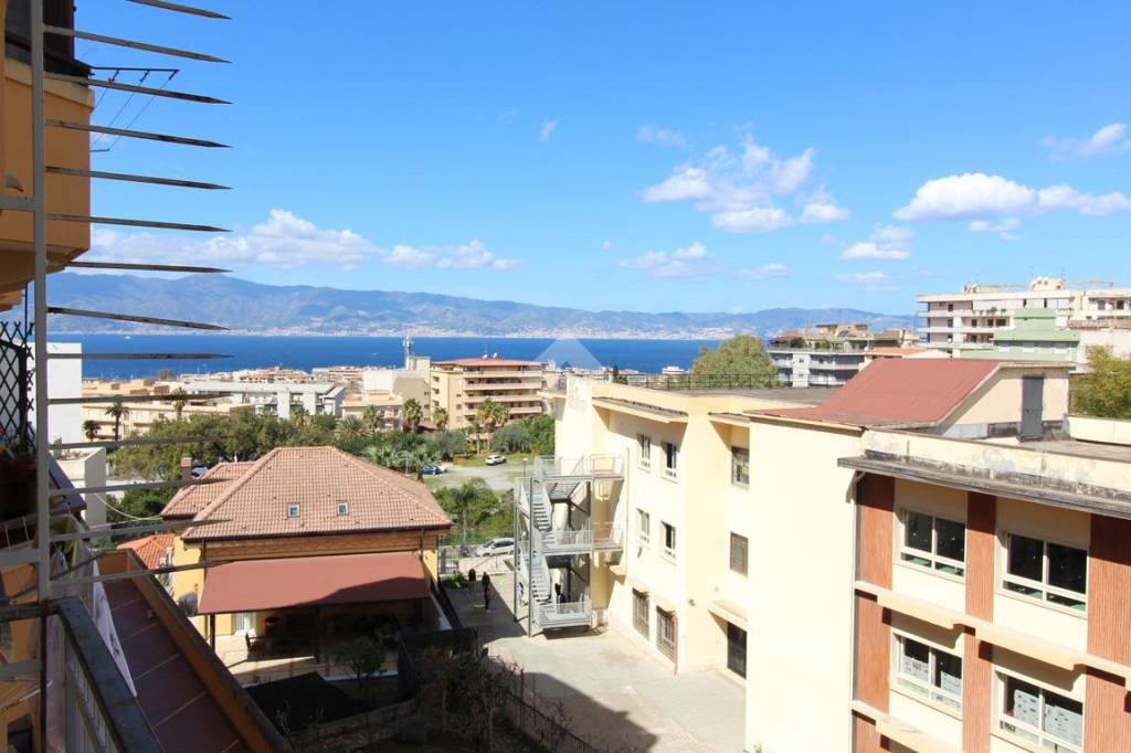 appartamento in vendita a Reggio di Calabria in zona Tremulini