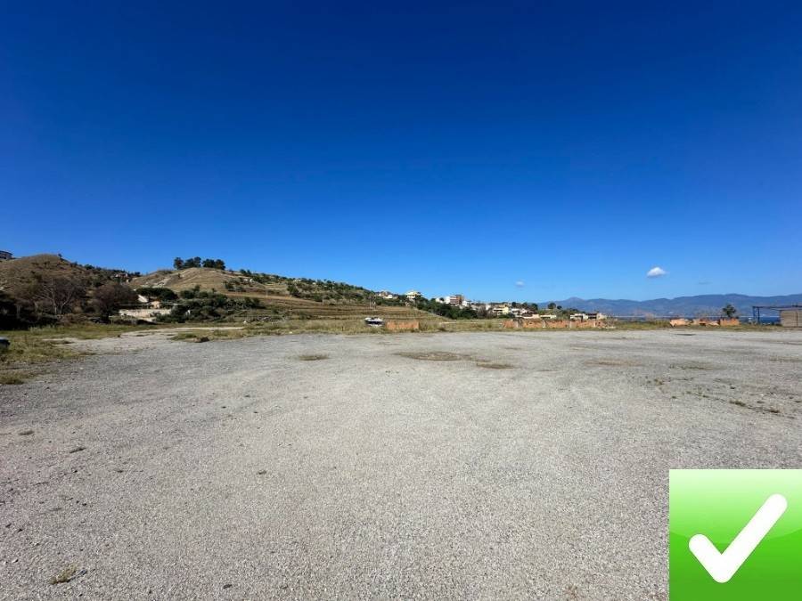 terreno agricolo in vendita a Reggio di Calabria in zona Pellaro