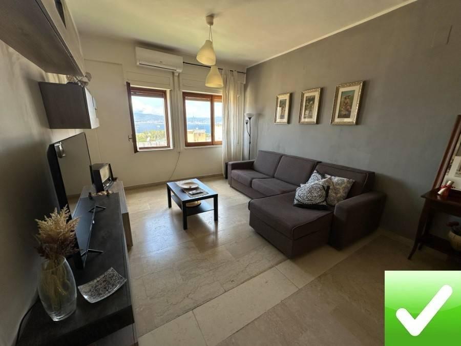 appartamento in vendita a Reggio di Calabria in zona Gallico Marina