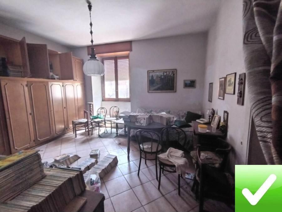 appartamento in vendita a Reggio di Calabria in zona Sbarre
