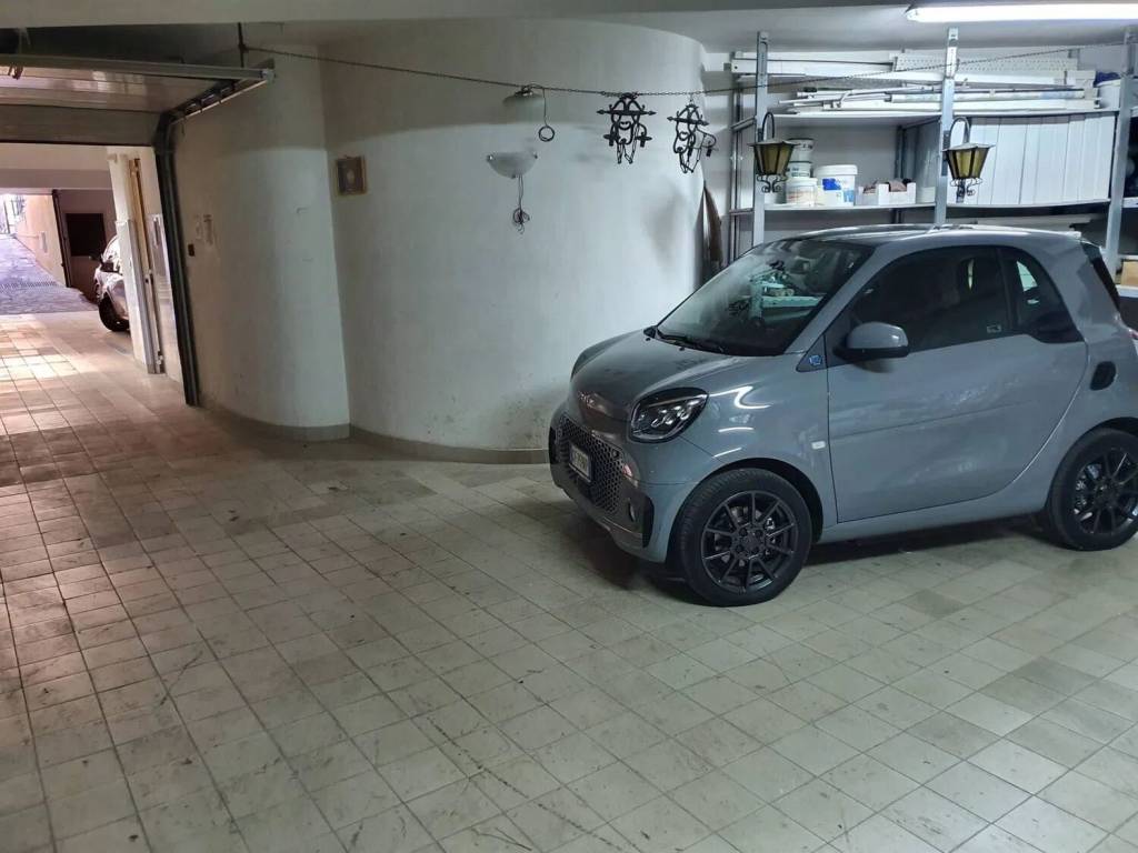 casa indipendente in vendita a Reggio di Calabria in zona Rione Ferrovieri