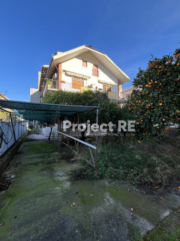 appartamento in vendita a Reggio di Calabria in zona Sant'Elia di Condera