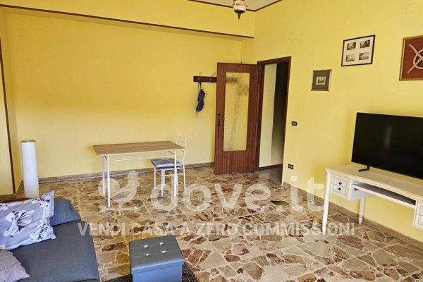 appartamento in vendita a Reggio di Calabria in zona Sbarre
