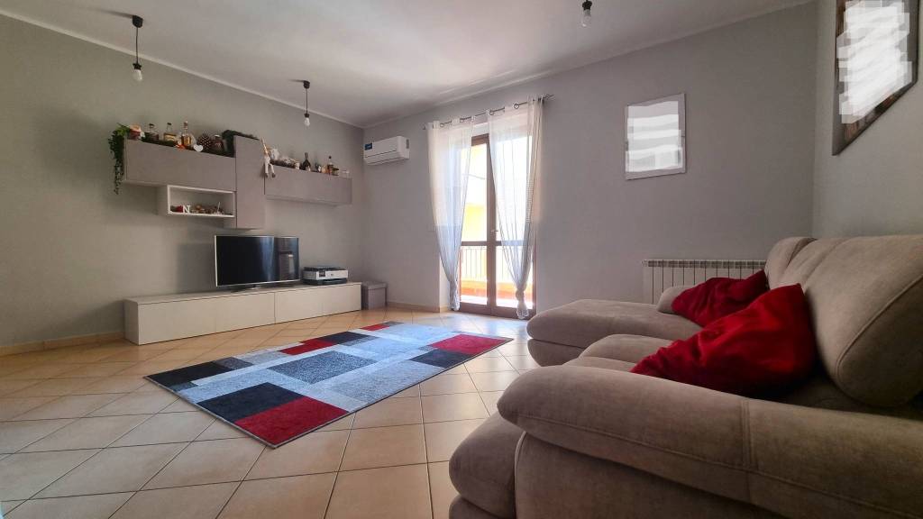 appartamento in vendita a Reggio di Calabria in zona Catona