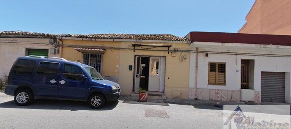 locale commerciale in vendita a Reggio di Calabria
