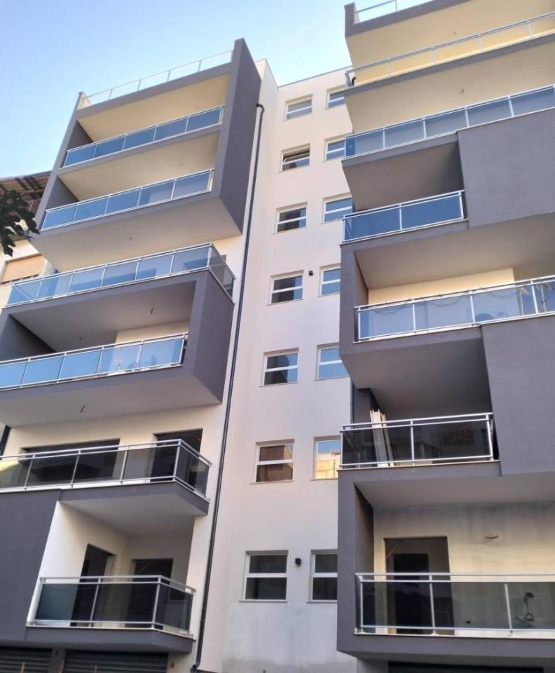 appartamento in vendita a Reggio di Calabria in zona Sbarre