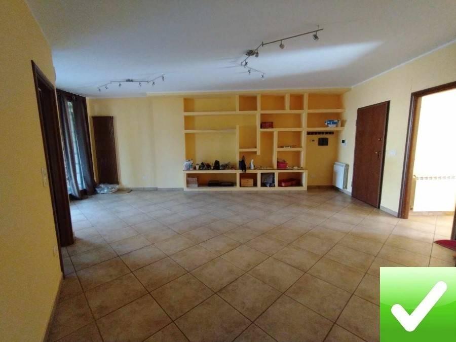 appartamento in vendita a Reggio di Calabria in zona Modena