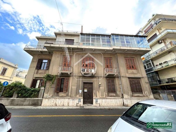 appartamento in vendita a Reggio di Calabria in zona Centro Storico
