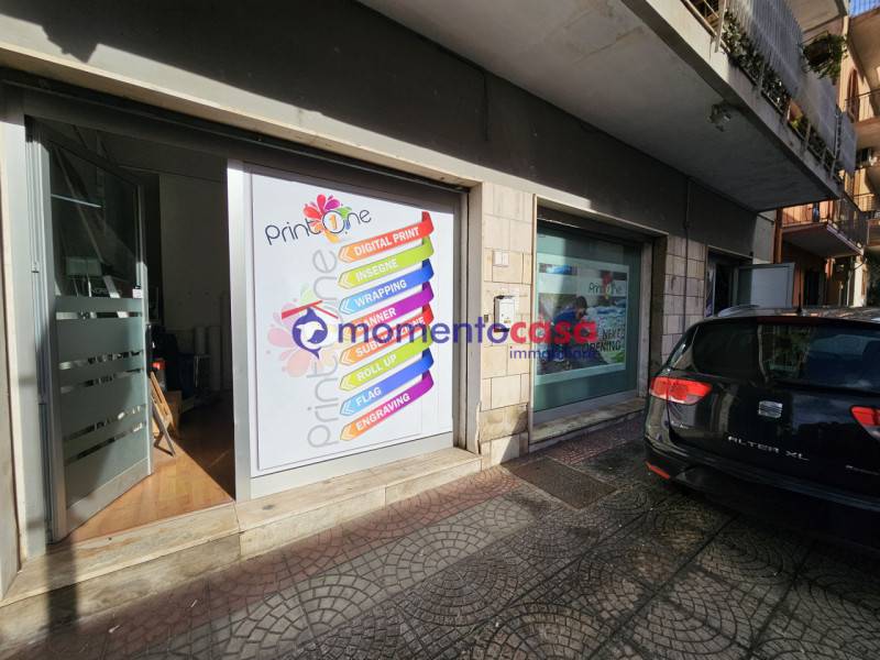 locale commerciale in vendita a Reggio di Calabria in zona Gebbione