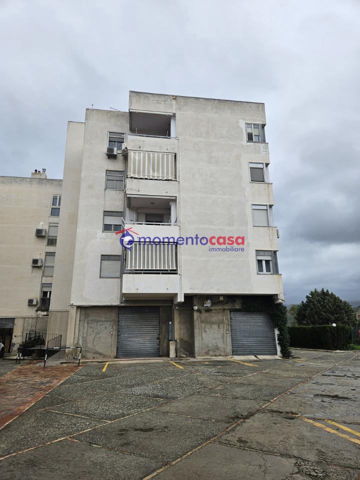 appartamento in vendita a Reggio di Calabria in zona Modena