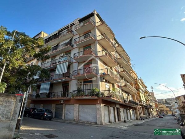 appartamento in vendita a Reggio di Calabria in zona Sbarre