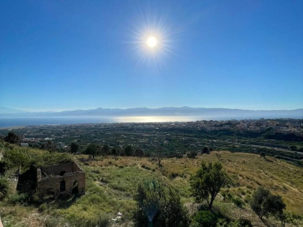 appartamento in vendita a Reggio di Calabria in zona Gallina