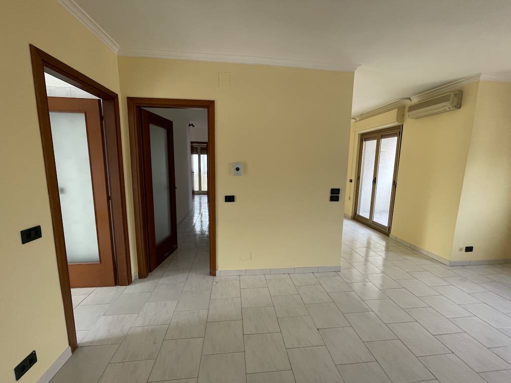 appartamento in vendita a Reggio di Calabria in zona Sbarre