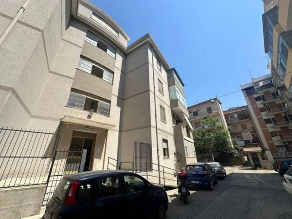 appartamento in vendita a Reggio di Calabria in zona Sbarre