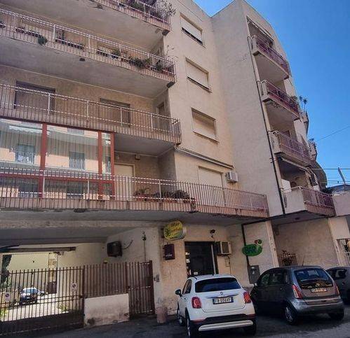 appartamento in vendita a Reggio di Calabria in zona Sbarre