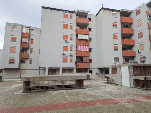 appartamento in vendita a Reggio di Calabria in zona Sbarre
