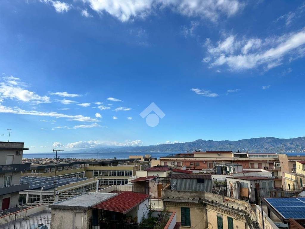 appartamento in vendita a Reggio di Calabria in zona Centro Storico