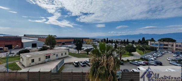 appartamento in vendita a Reggio di Calabria in zona Stadio
