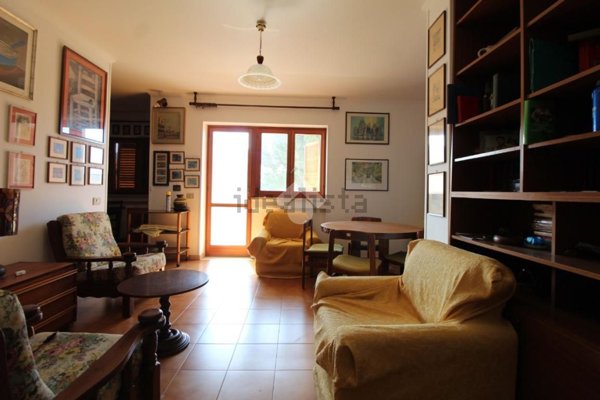 appartamento in vendita a Reggio di Calabria in zona Gallico Marina