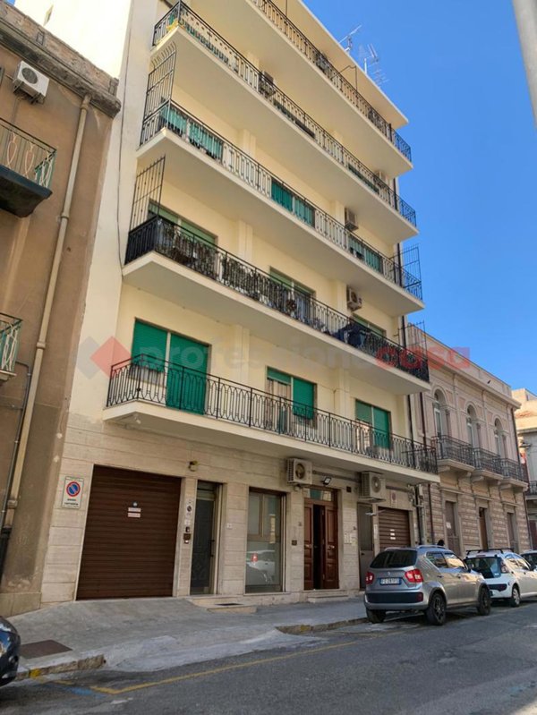appartamento in vendita a Reggio di Calabria in zona Centro Storico