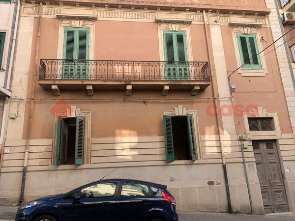 appartamento in vendita a Reggio di Calabria in zona Centro Storico