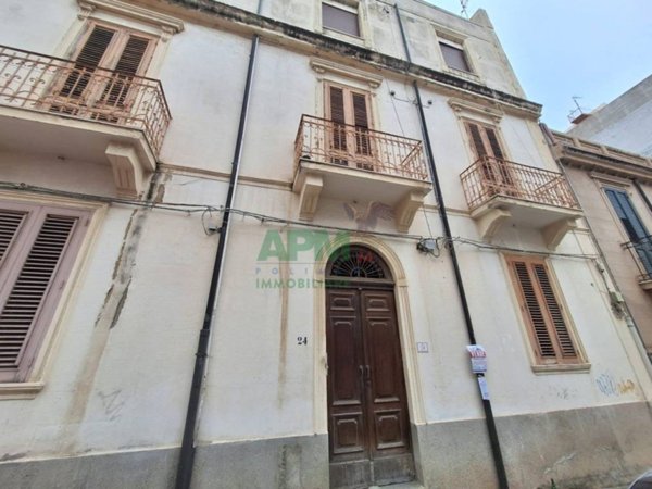 appartamento in vendita a Reggio di Calabria in zona Pineta Zerbi