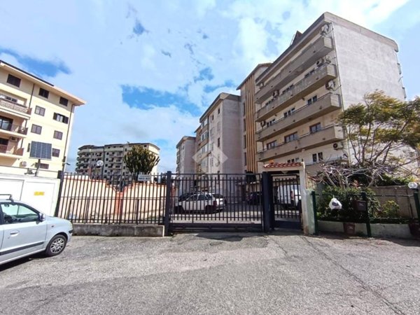 appartamento in vendita a Reggio di Calabria in zona Modena
