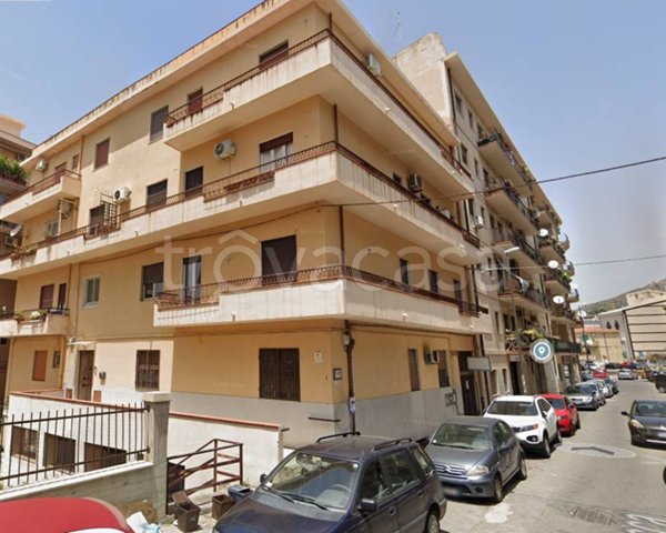 appartamento in vendita a Reggio di Calabria in zona Pineta Zerbi