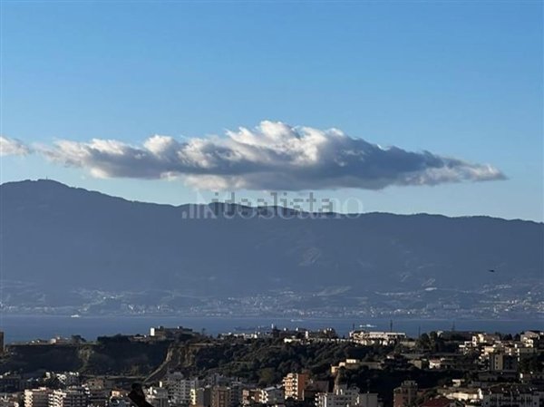 appartamento in vendita a Reggio di Calabria in zona Cannavò