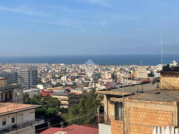 casa indipendente in vendita a Reggio di Calabria in zona Spirito Santo