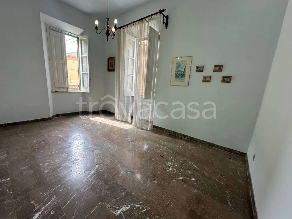 appartamento in vendita a Reggio di Calabria in zona Sbarre