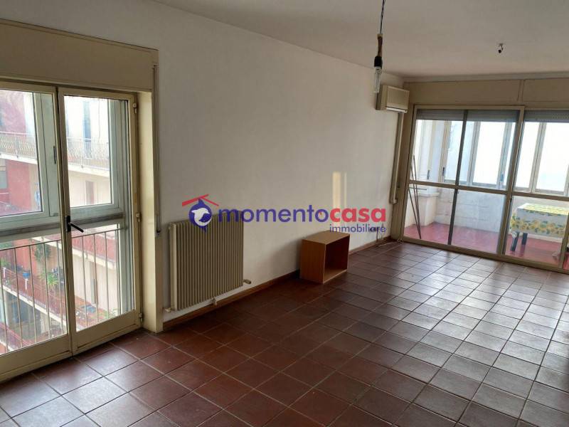 appartamento in vendita a Reggio di Calabria in zona Modena