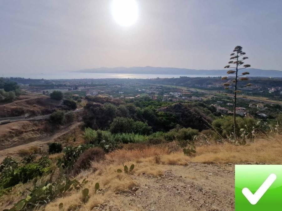terreno agricolo in vendita a Reggio di Calabria in zona Terreti