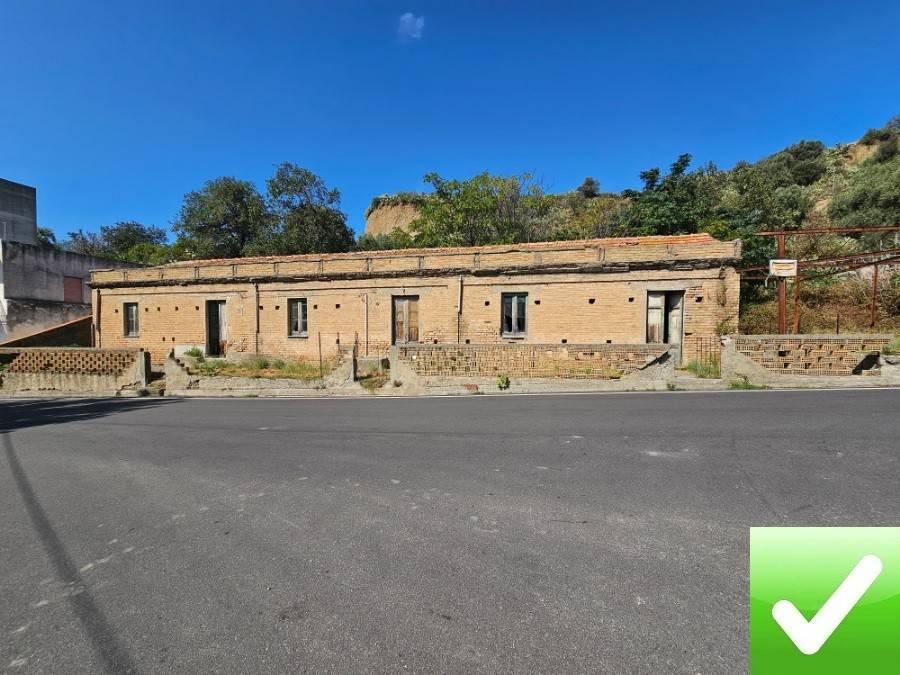 casa indipendente in vendita a Reggio di Calabria in zona Terreti