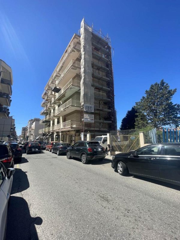 appartamento in vendita a Reggio di Calabria in zona Pineta Zerbi