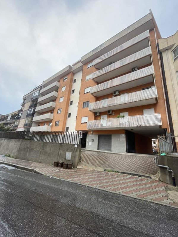appartamento in vendita a Reggio di Calabria in zona Stadio