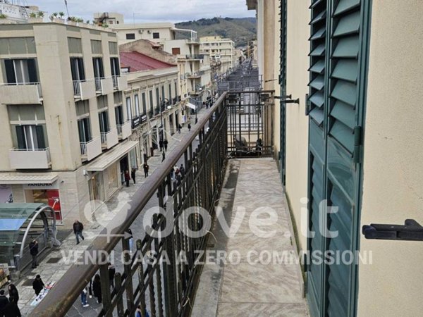 appartamento in vendita a Reggio di Calabria in zona Centro Storico