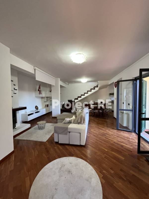casa indipendente in vendita a Reggio di Calabria in zona Catona