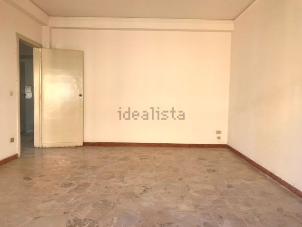appartamento in vendita a Reggio di Calabria in zona Sbarre