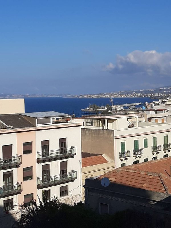 appartamento in vendita a Reggio di Calabria in zona Centro Storico