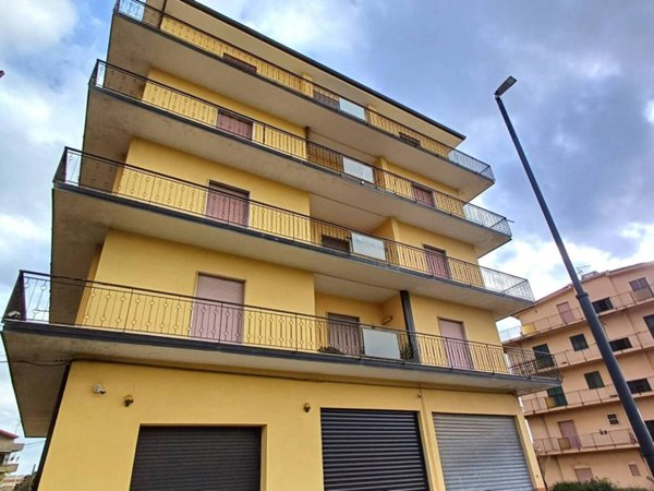 appartamento in vendita a Reggio di Calabria in zona Gallico Marina