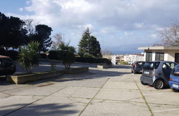 locale di sgombero in vendita a Reggio di Calabria
