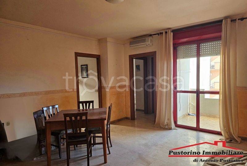 appartamento in vendita a Reggio di Calabria in zona Modena