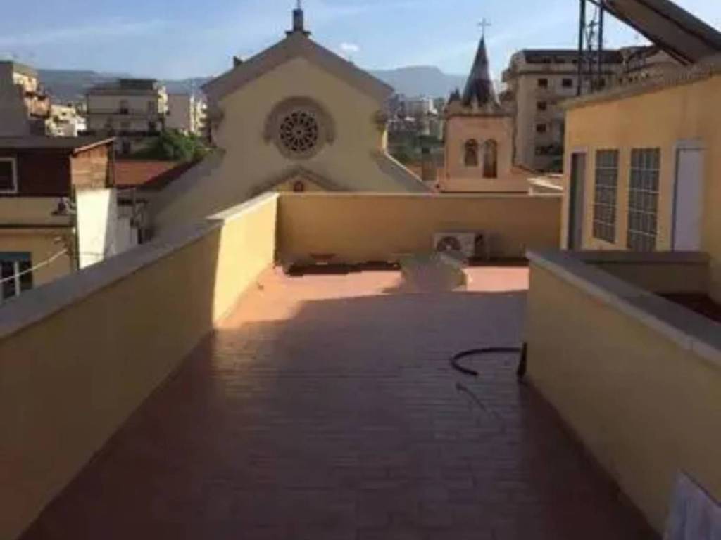 casa indipendente in vendita a Reggio di Calabria in zona Sbarre